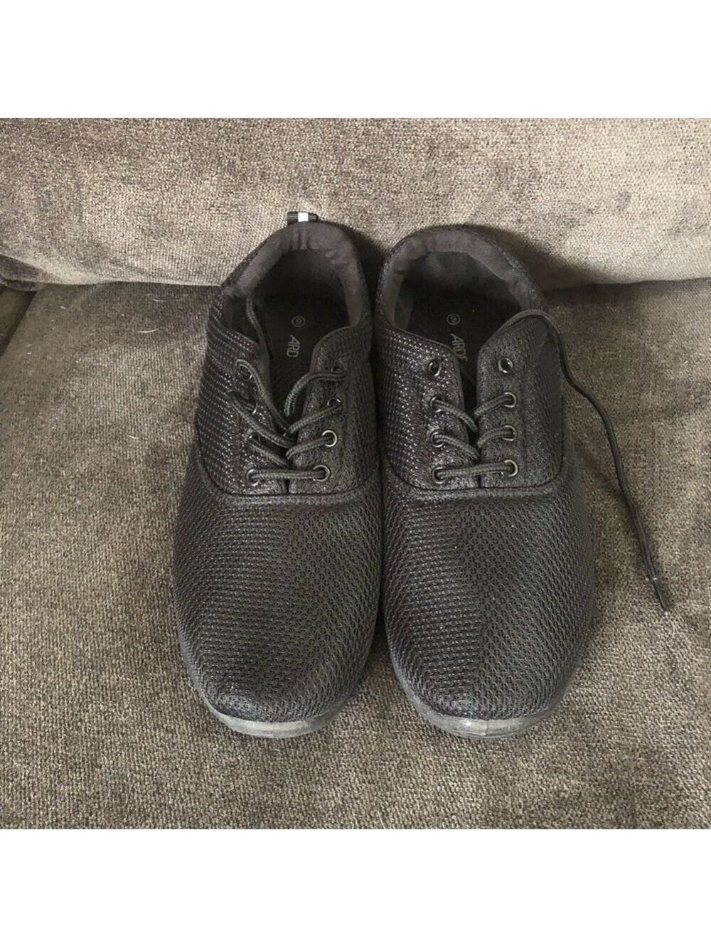 Ardene NWOT Size 9 Black Running Shoes